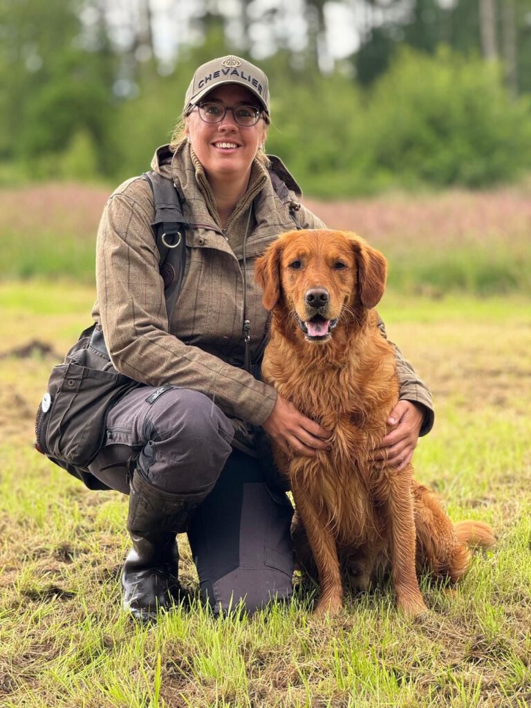 Yvonne mit ihrem Newt